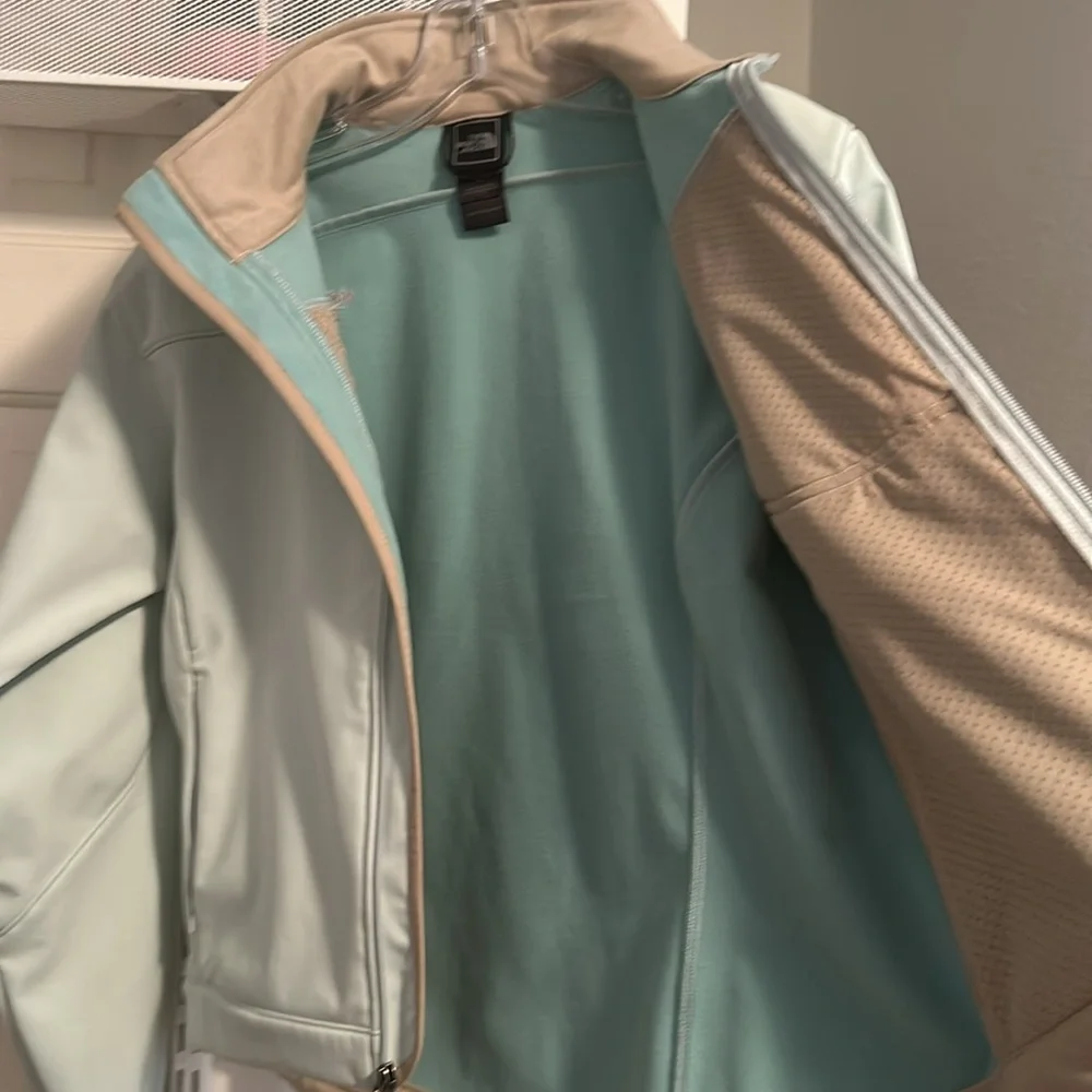 North Face all weather jacket women’s mint green - Picture 4 of 6